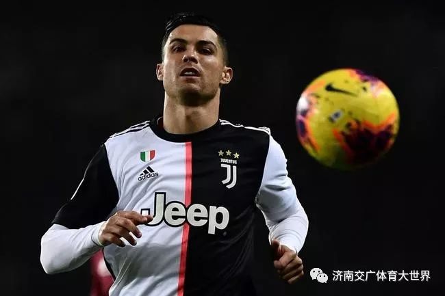  都灵德比爆发冲突，布雷默染红下场  