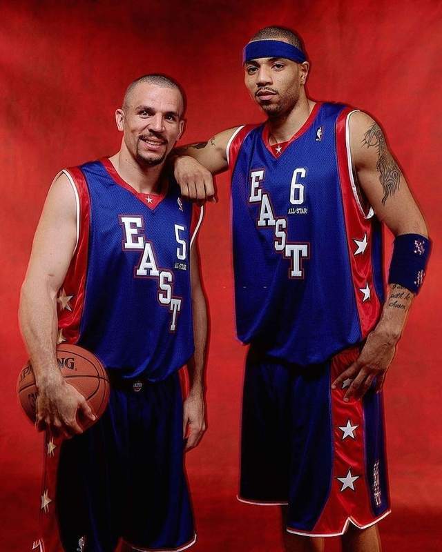  法甲全明星慈善赛，传奇球星重聚球场  